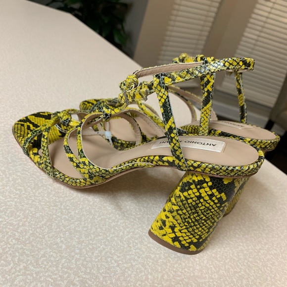 Antonio Melani Bayslie Leather Knotted Sandals - Picture 6 of 11